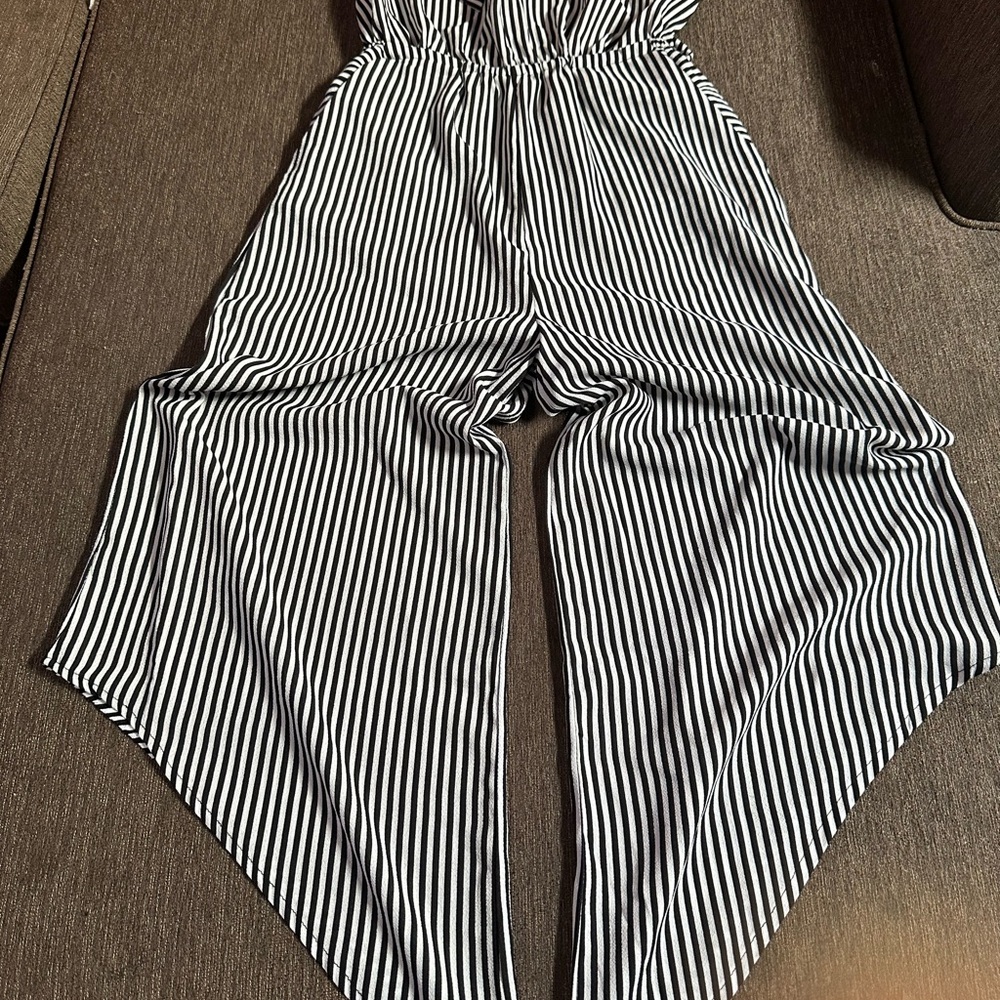 BELONGSCI Striped Black and White Women's Jumpsuit